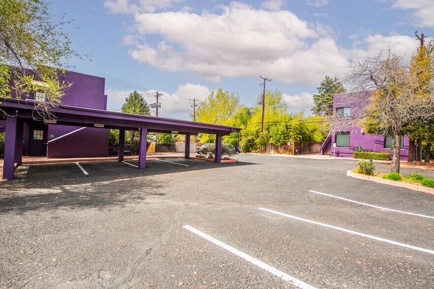 More Photos Of 1575 W State Route 89A, Sedona Freestanding For Lease