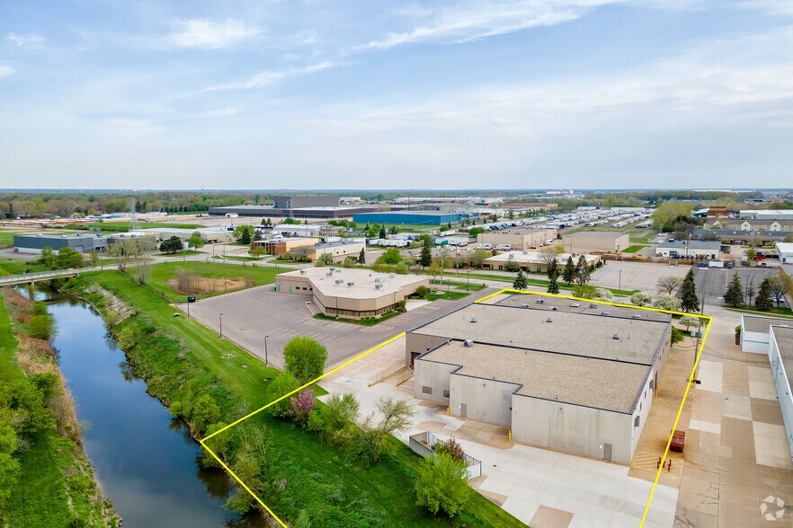 More Photos Of 7200 Miller Dr, Warren Research And Development For Lease