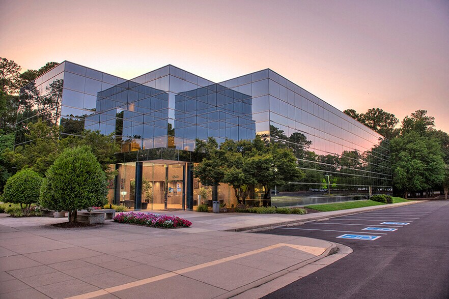 More Photos Of 5540 Falmouth St, Richmond Unknown For Lease