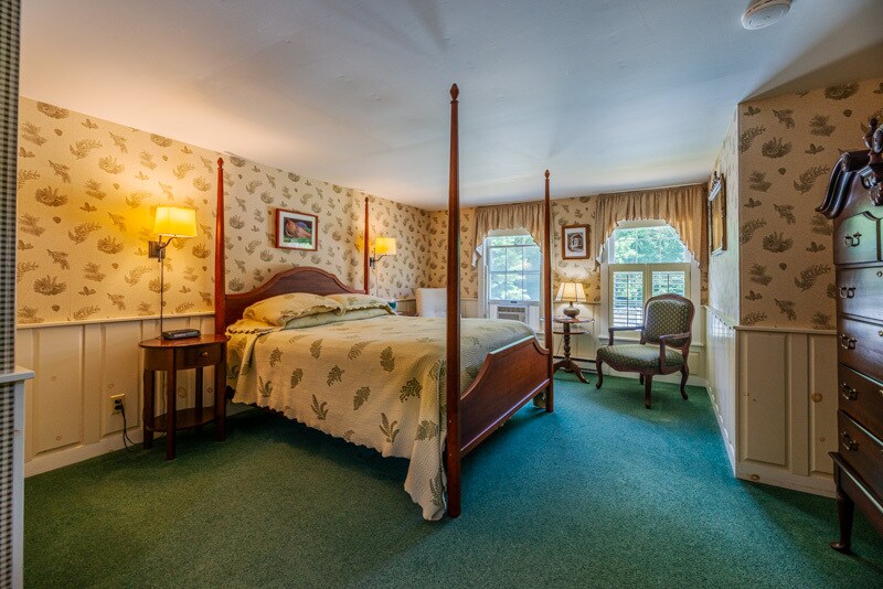 More Photos Of 132 Landgrove Rd, Landgrove Hotel For Sale