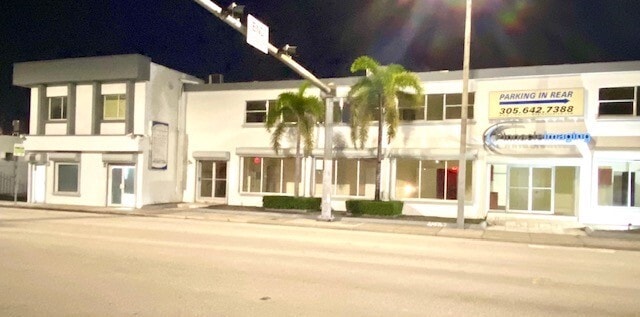 More Photos Of 2390 NW 7th St, Miami Medical For Sale