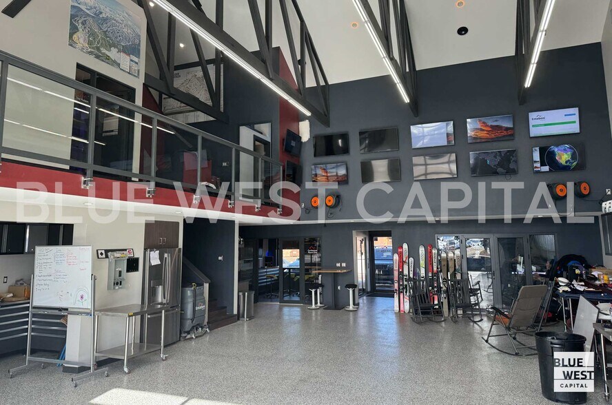 More Photos Of 21 Ten Mile Dr, Granby Mixed Retail For Sale