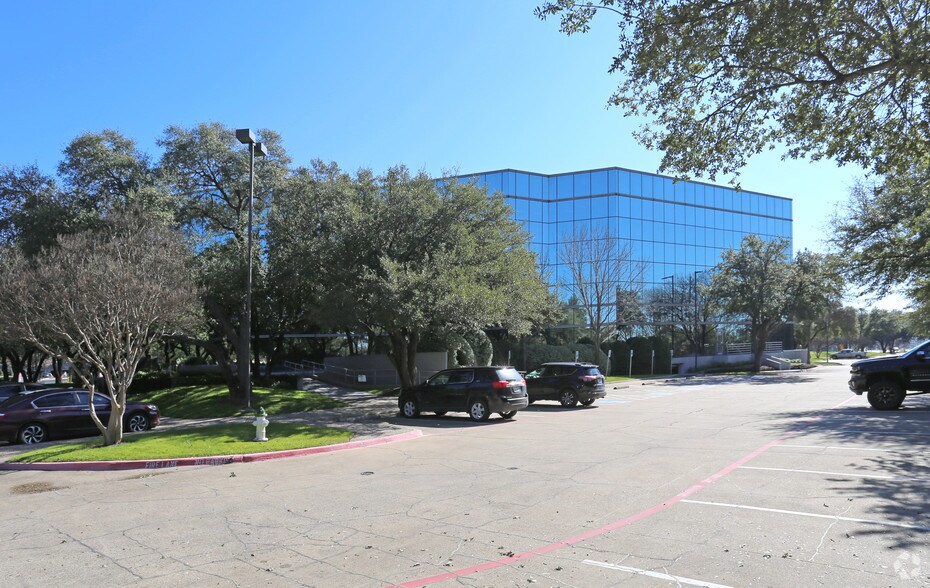 More Photos Of 14875 Landmark Blvd, Addison Office For Sale