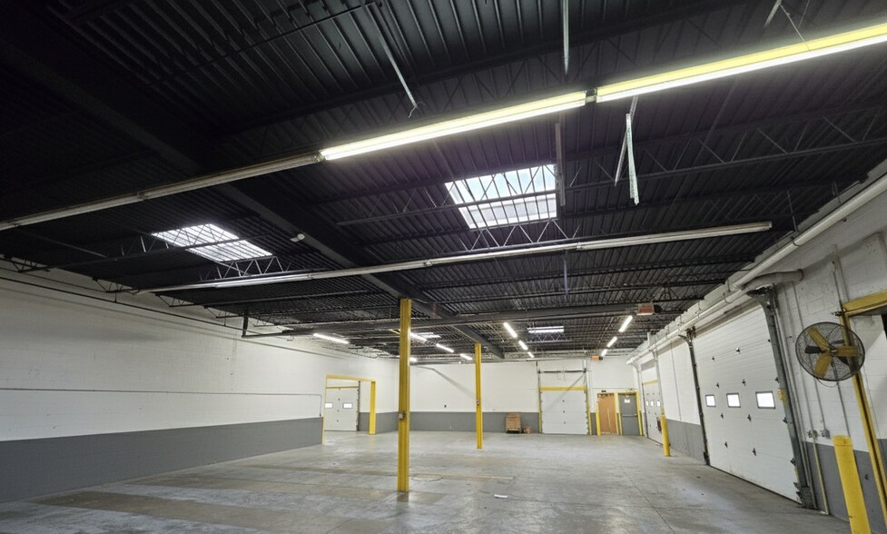 More Photos Of 1217-1227 Norton Rd, Hudson Warehouse For Lease