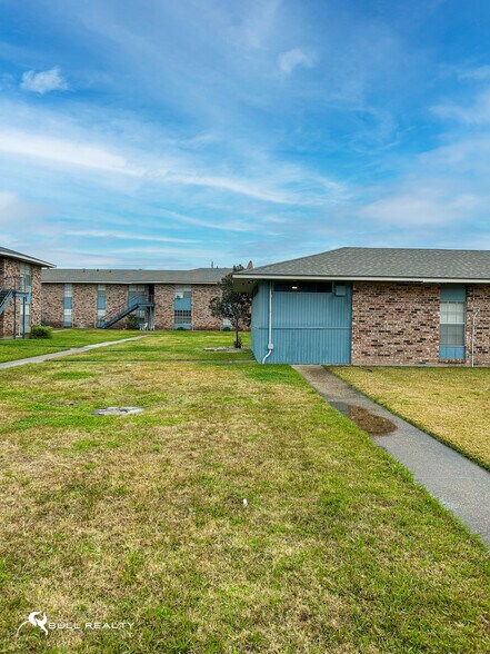 More Photos Of 317 Guilbeau Rd, Lafayette Apartments For Sale