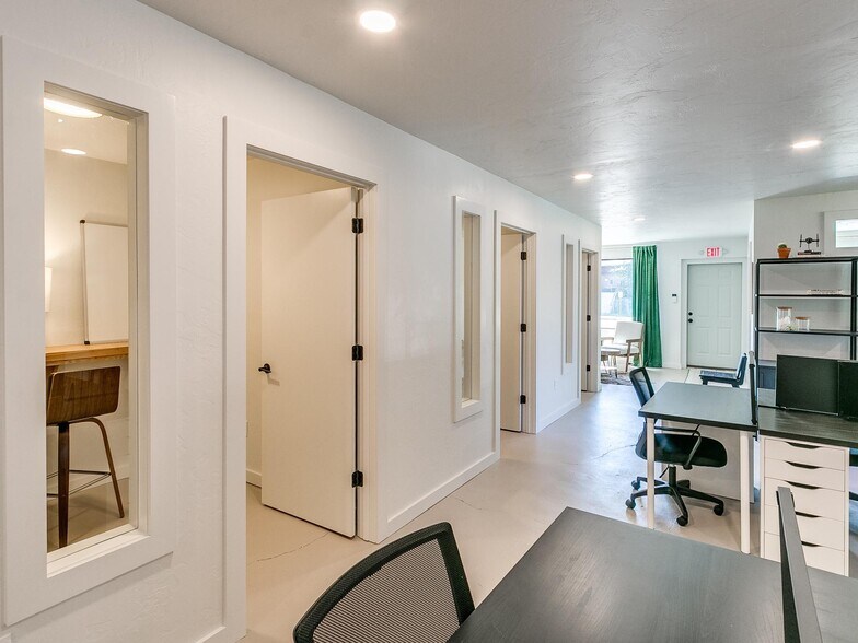 More Photos Of 527 E Main St, Norman Storefront For Lease