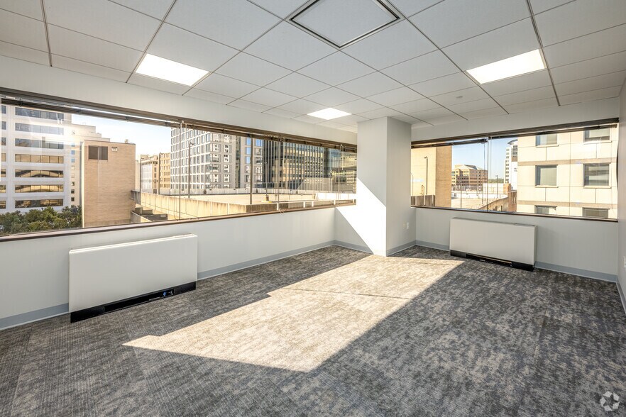 More Photos Of 4520 East West Hwy, Bethesda Office For Lease