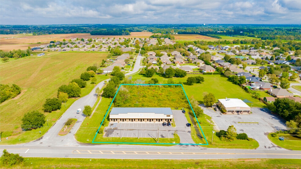 More Photos Of 9481 County Road 32, Fairhope General Retail For Sale