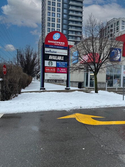 More Photos Of 8010 Bathurst St, Vaughan Unknown For Lease