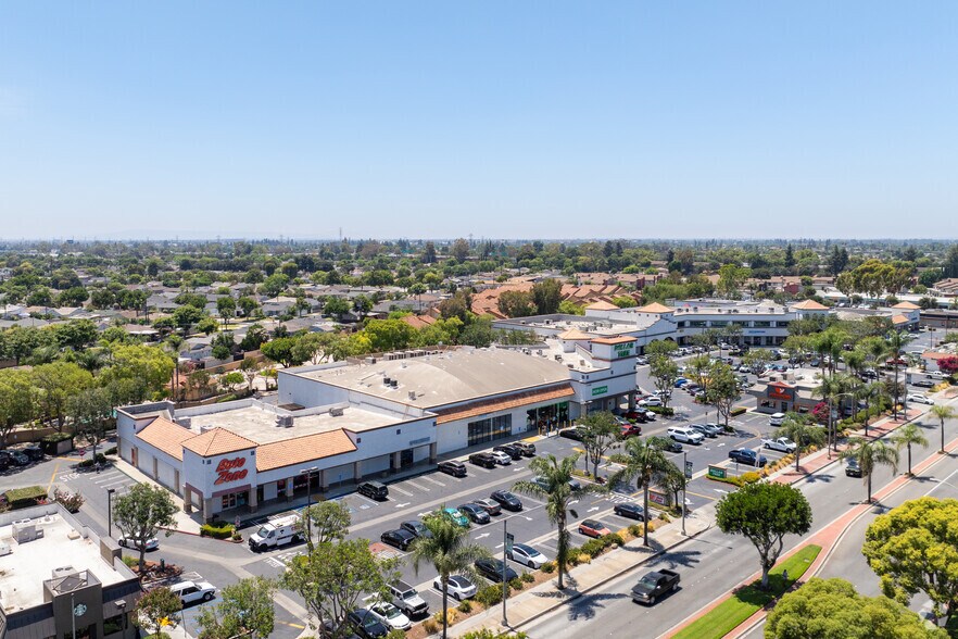 More Photos Of 11452-11570 Telegraph Rd, Santa Fe Springs General Retail For Lease