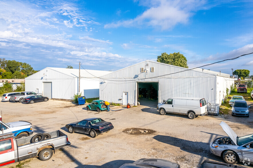 Primary Photo Of 3920 Dixon St, Des Moines Warehouse For Lease