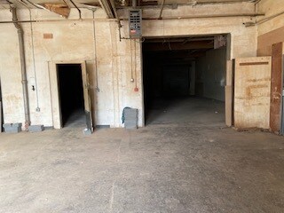 More Photos Of 80 Saddle River Rd, South Hackensack Warehouse For Lease