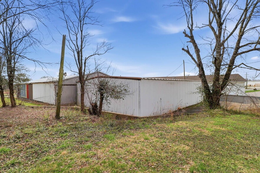 More Photos Of 500 E Main St, Lebanon Land For Sale