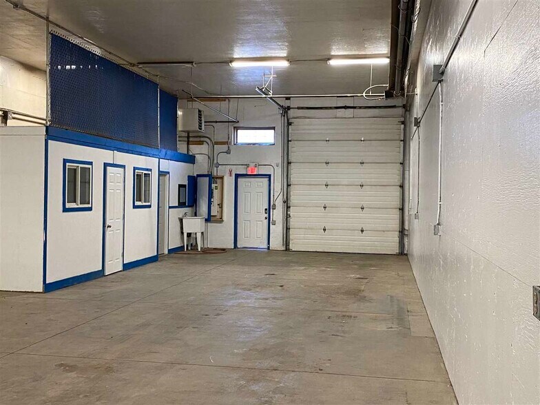 More Photos Of 12211-12219 66 St NW, Edmonton Light Manufacturing For Sale