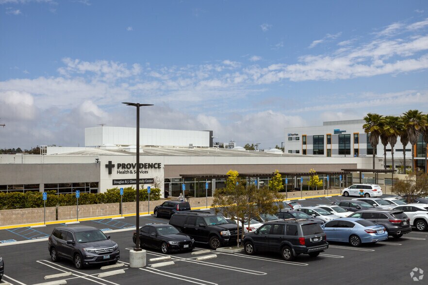 More Photos Of 5315 Torrance Blvd, Torrance Medical For Lease