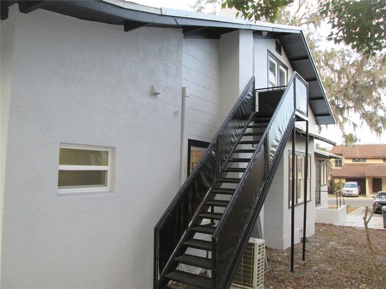 More Photos Of 128 Orange Ave, Leesburg Office Residential For Lease