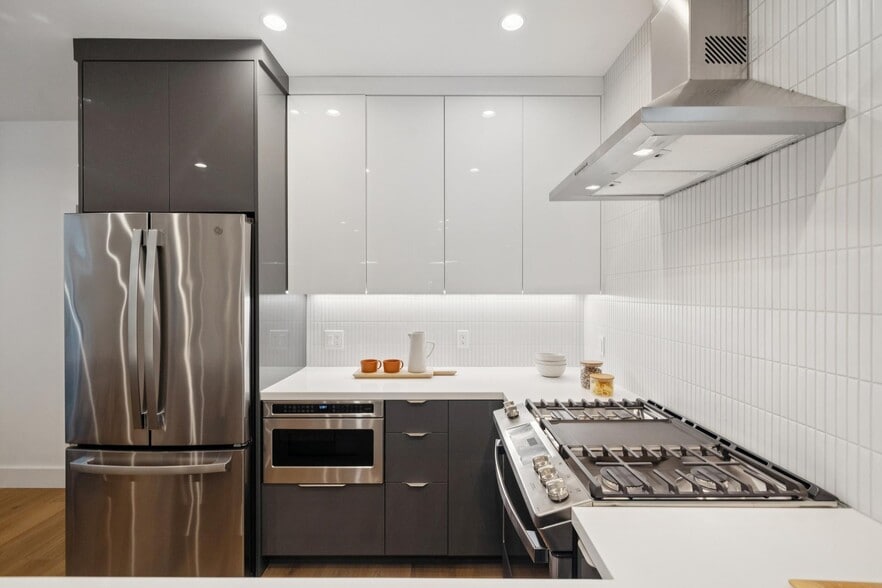 More Photos Of 253 5th Ave, San Francisco Apartments For Sale