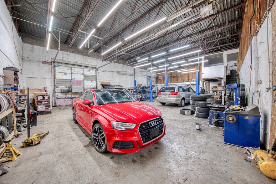 More Photos Of 1080 3rd Ave, North Versailles Warehouse For Sale