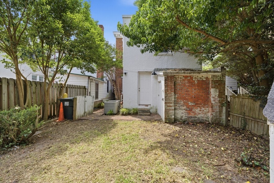 More Photos Of 367 Middle St, Portsmouth Apartments For Sale