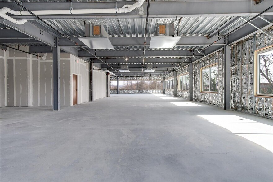 More Photos Of 7109 Guilford Dr, Frederick Medical For Sale