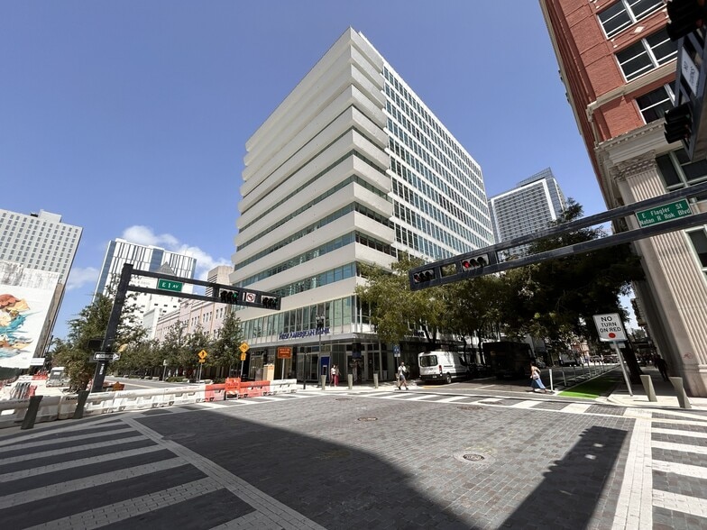More Photos Of 14 NE 1st Ave, Miami Office For Sale