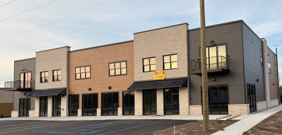 More Photos Of 1303 Post Dr NE, Belmont Storefront For Lease