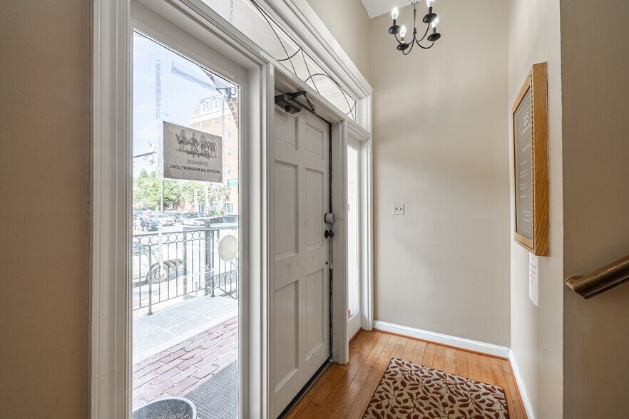 More Photos Of 223-225 N Washington St, Alexandria Office For Lease