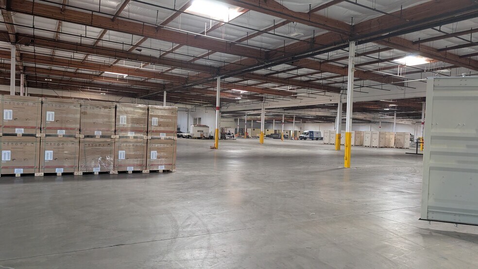 More Photos Of 17100 S Harlan Rd, Lathrop Manufacturing For Lease