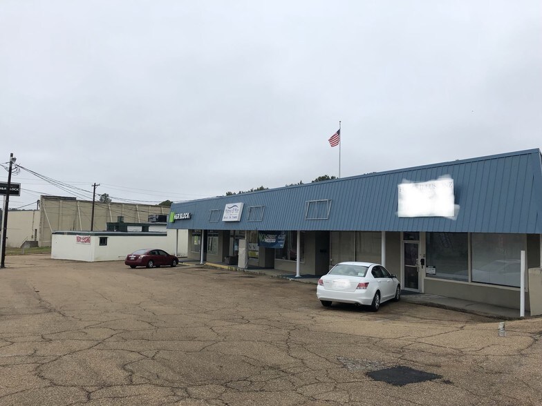 More Photos Of 4151-4159 Northview Dr, Jackson Unknown For Lease