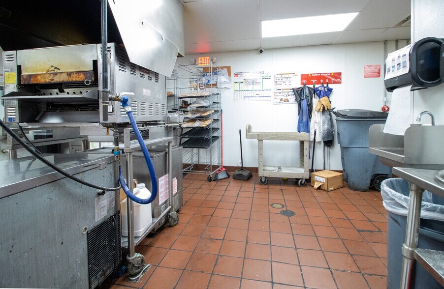 More Photos Of 504 W Vine St, Kissimmee Restaurant For Sale