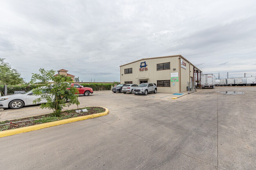 More Photos Of 7416 El Dorado Ct, Laredo Service For Sale