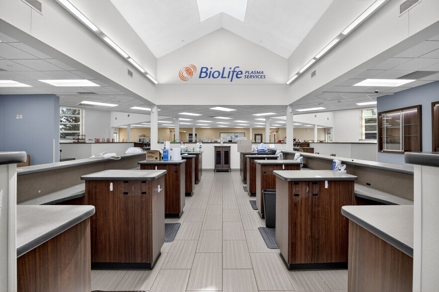 More Photos Of 175 Hawley St, Marquette Medical For Sale