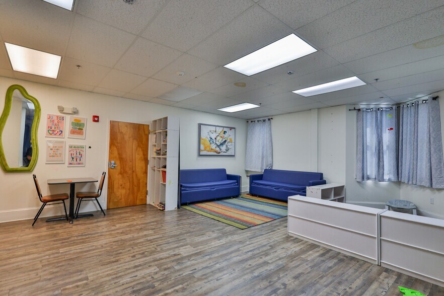 More Photos Of 541 Seneca St, Fountain Hill Healthcare For Sale