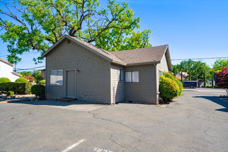 More Photos Of 1417 Railroad Ave, Saint Helena Medical For Sale