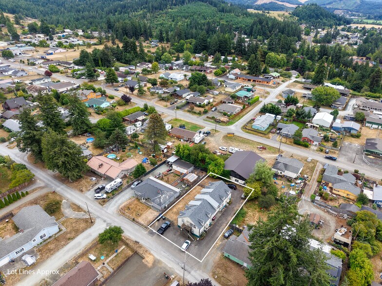 More Photos Of 1740 Spruce St, Myrtle Point Apartments For Sale