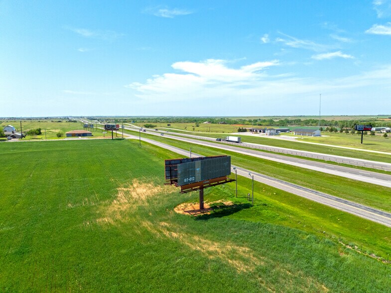 More Photos Of 3062 Interstate 40 S Service Road, Hydro Land For Sale