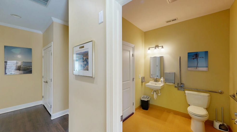 More Photos Of 447 Naubuc Ave, Glastonbury Office For Sale