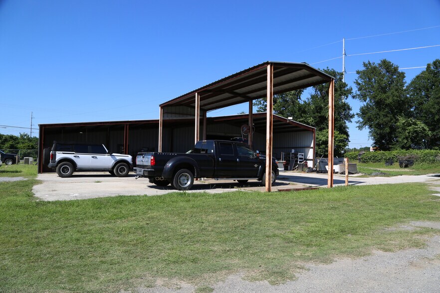 More Photos Of 105 FM 27 W, Fairfield Land For Sale