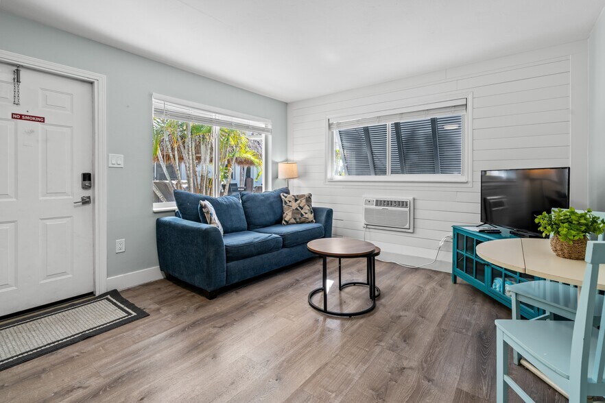 More Photos Of 4330 Bonita Beach Rd, Bonita Springs Hotel For Sale