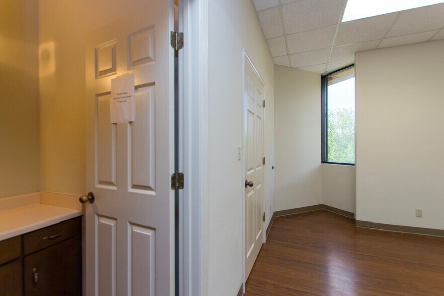 More Photos Of 333 Whitesport Dr, Huntsville Medical For Lease