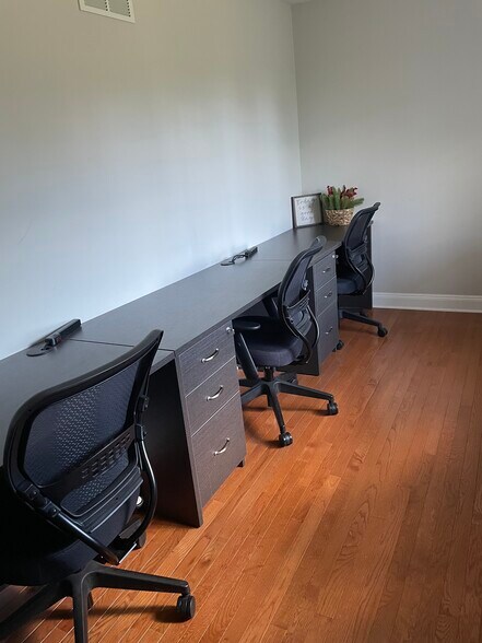 More Photos Of 2409 Pennington Rd, Pennington Office For Lease