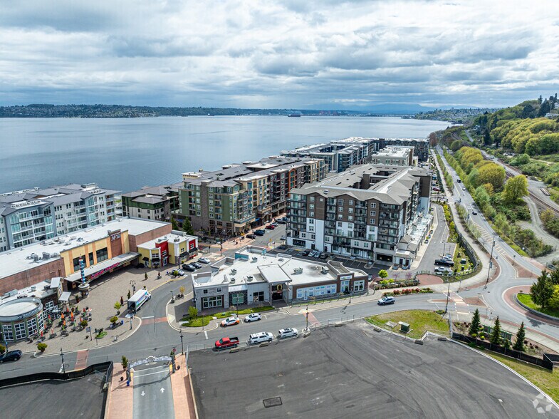 More Photos Of 5058 Main St, Tacoma General Retail For Lease