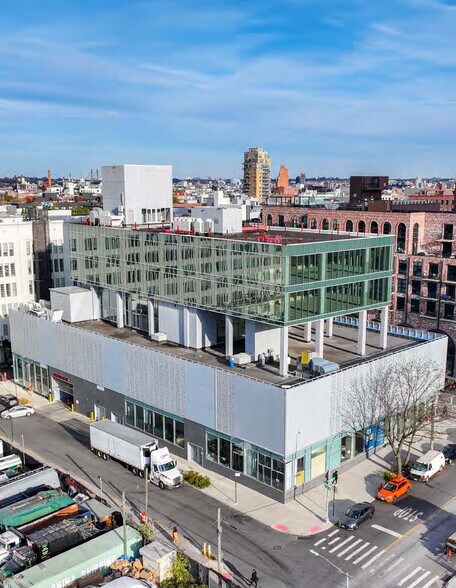 More Photos Of 200 Kent Ave, Brooklyn Coworking Space