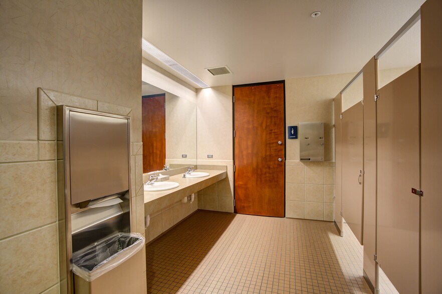 More Photos Of 9240 Explorer Dr, Colorado Springs Office For Lease