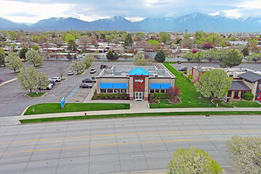 More Photos Of 3383 Decker Lake Dr, Salt Lake City General Retail For Sale