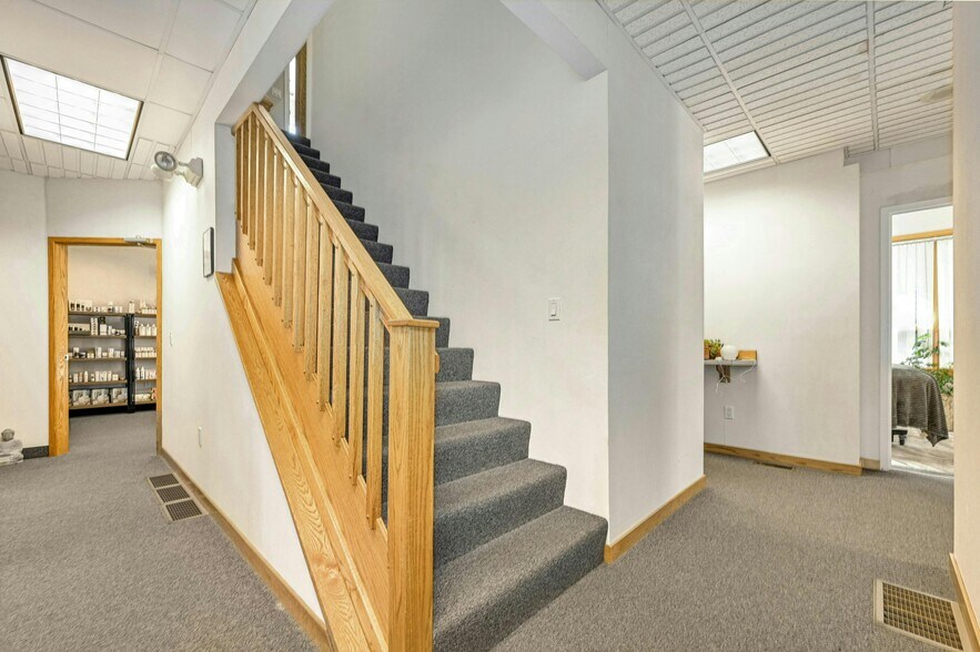 More Photos Of 74 N Main St, North Grafton Medical For Sale