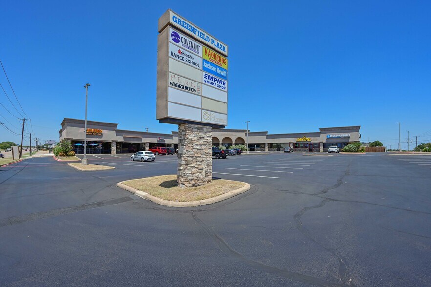 More Photos Of 6700 Denton Hwy, Watauga Freestanding For Lease