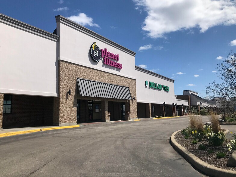 Primary Photo Of 3-57 N Waukegan Rd, Deerfield Unknown For Lease