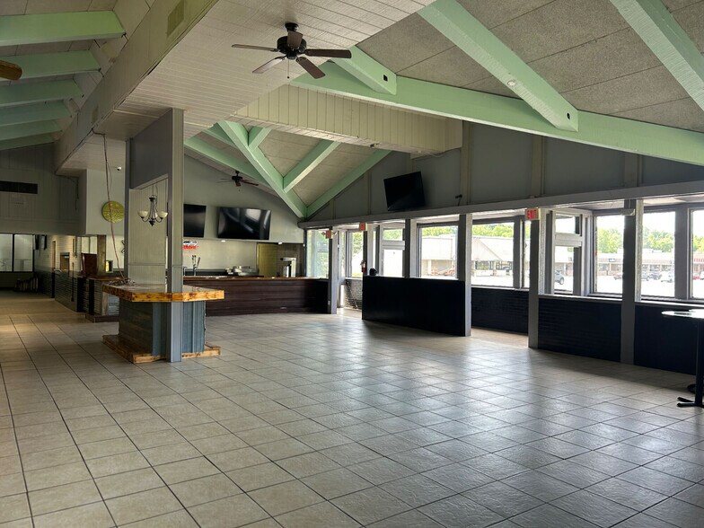 More Photos Of 1456 Us-52, Albemarle Restaurant For Sale