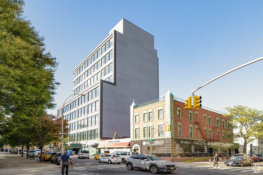 More Photos Of 3501 36th Ave, Astoria Coworking Space